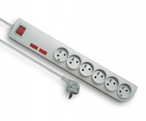 Przedłużacz przeciwprzepięciowy 6 gniazd 1,5m z uziemieniem i wyłącznikiem Elgotech